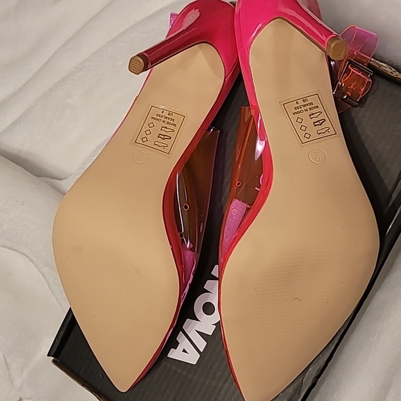 Pink Pump Heel - Picture 6 of 8